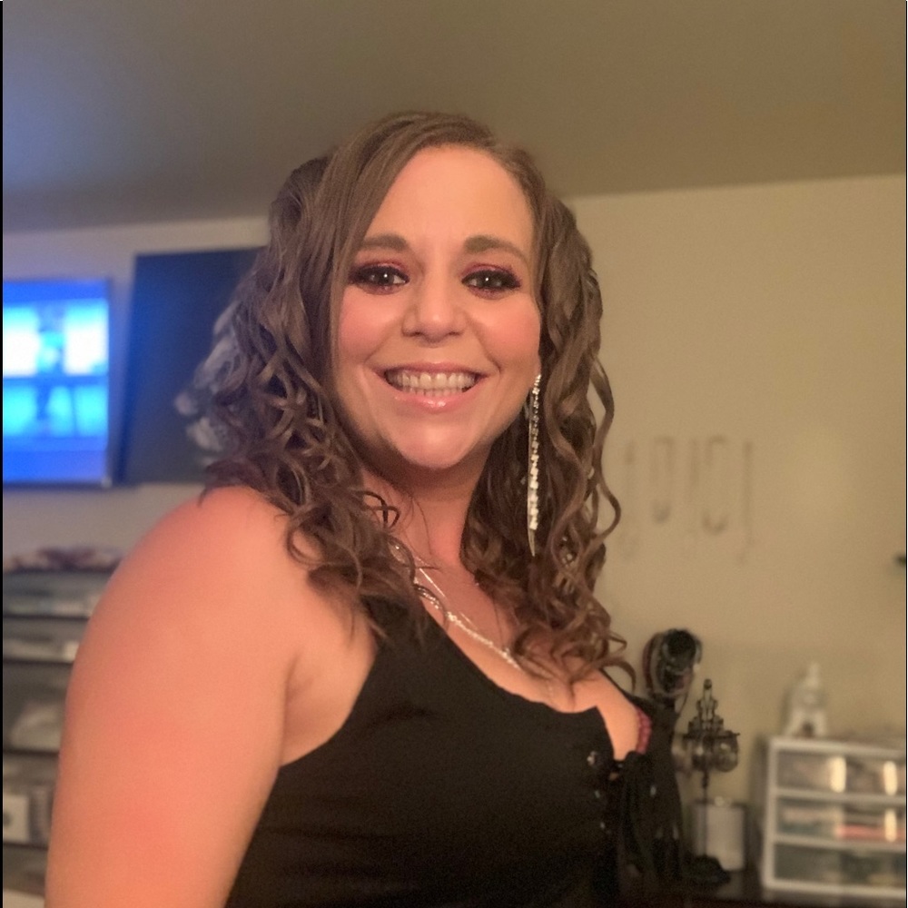 Meet your Posher, Lisa